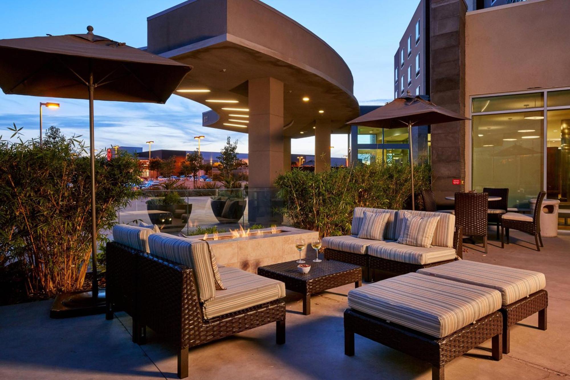 Courtyard By Marriott San Jose North/ Silicon Valley Экстерьер фото
